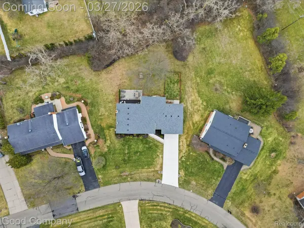 7371 Edinborough, West Bloomfield Charter Township, MI 48322