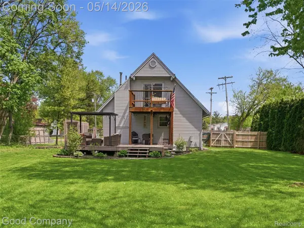 3392 Grant RD, Rochester Hills, MI 48309