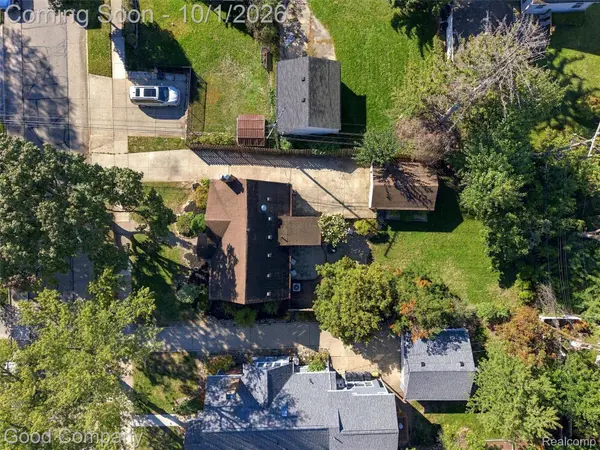 724 S Gainsborough AVE, Royal Oak, MI 48067