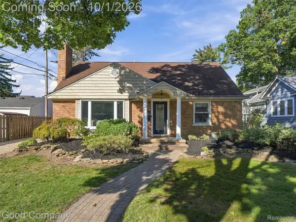 724 S Gainsborough AVE, Royal Oak, MI 48067