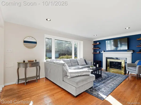 724 S Gainsborough AVE, Royal Oak, MI 48067