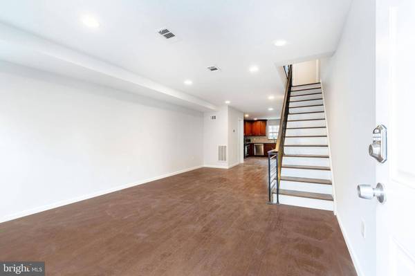 2505 MANTON ST, Philadelphia, PA 19146