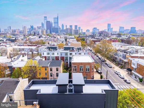 903 CORINTHIAN AVE #C, Philadelphia, PA 19130