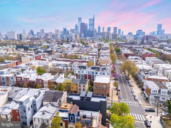 903 CORINTHIAN AVE #C, Philadelphia, PA 19130