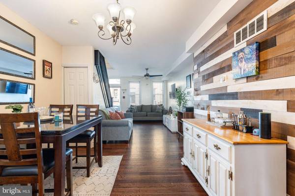 1218 E PALMER ST, Philadelphia, PA 19125