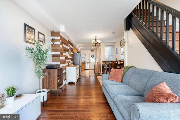 1218 E PALMER ST, Philadelphia, PA 19125