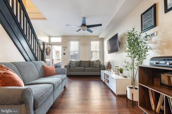 1218 E PALMER ST, Philadelphia, PA 19125