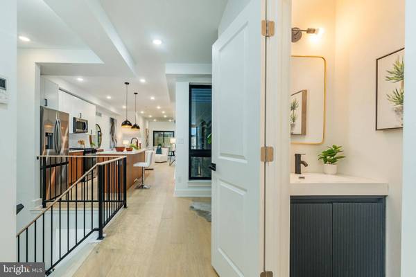 807 N 17TH ST #A, Philadelphia, PA 19130