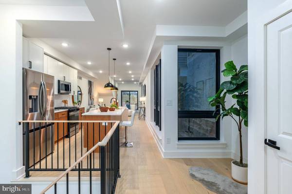 807 N 17TH ST #A, Philadelphia, PA 19130