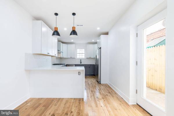 2713 E HUNTINGDON ST, Philadelphia, PA 19125