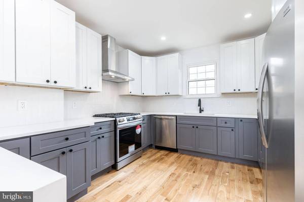 2713 E HUNTINGDON ST, Philadelphia, PA 19125