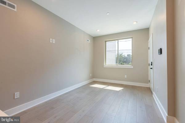 2048 N 3RD ST #1, Philadelphia, PA 19122