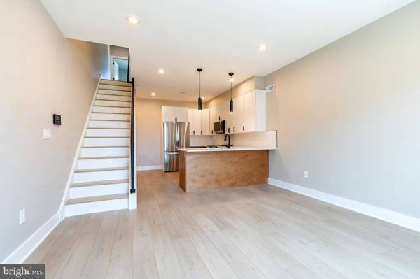 2048 N 3RD ST, Philadelphia, PA 19122