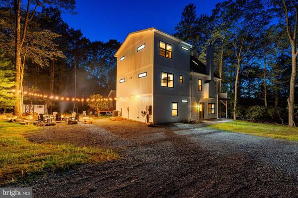 6 ALDER LN, Lake Harmony, PA 18624