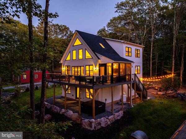 6 ALDER LN, Lake Harmony, PA 18624