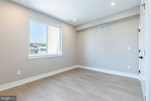 2048 N 3RD ST #2, Philadelphia, PA 19122