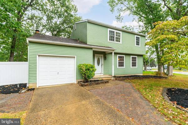 22 MILLS DR, Waterford Works, NJ 08089