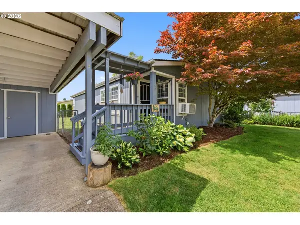 655 NE BURNETT RD #15, Mc Minnville, OR 97128