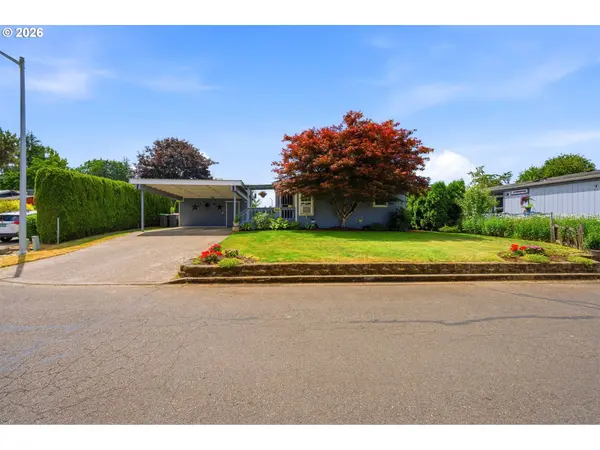 655 NE BURNETT RD #15, Mc Minnville, OR 97128