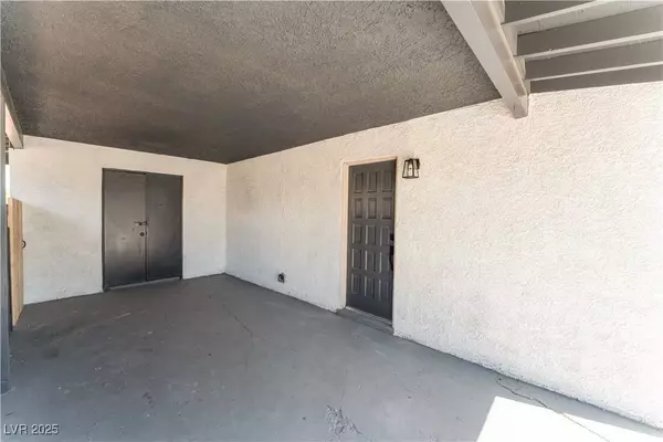 1202 Arrowhead Avenue, Las Vegas, NV 89106