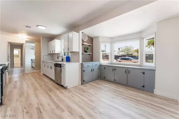 1202 Arrowhead Avenue, Las Vegas, NV 89106