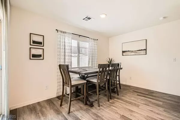 1585 Desert Path AVE, North Las Vegas, NV 89032