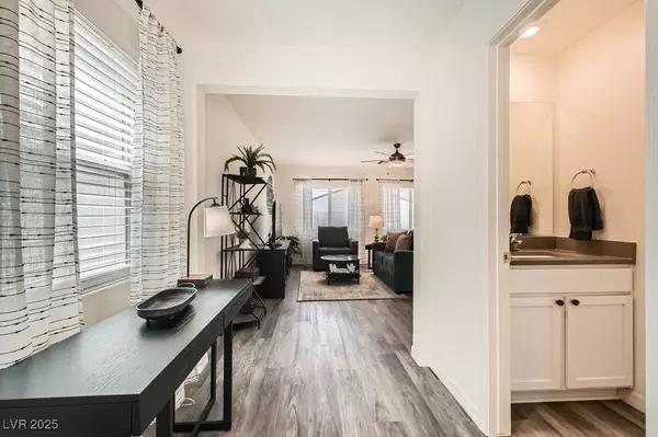 1585 Desert Path AVE, North Las Vegas, NV 89032