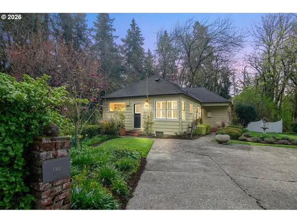 West Linn, OR 97068