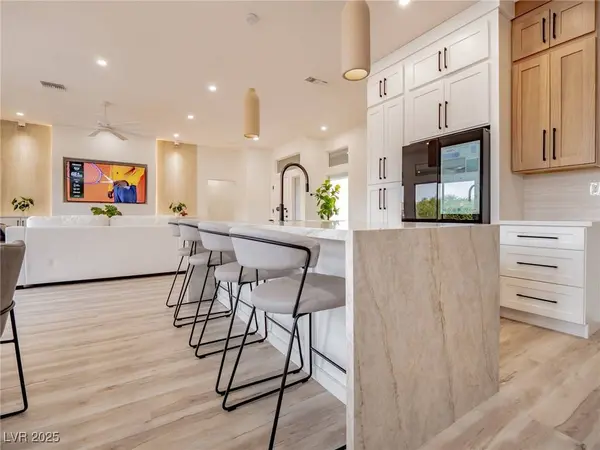 10036 Keysborough DR, Las Vegas, NV 89134