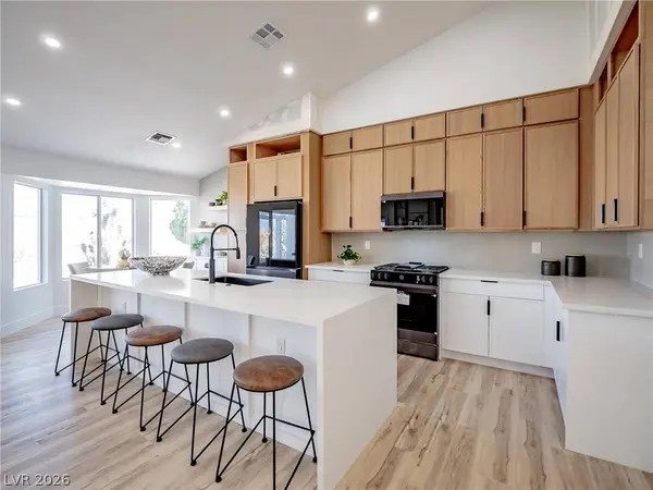 3004 Lotus Hill DR, Las Vegas, NV 89134