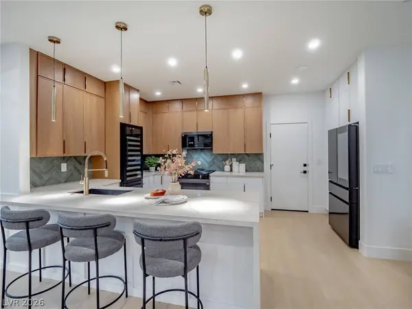 9705 Floweret AVE, Las Vegas, NV 89117