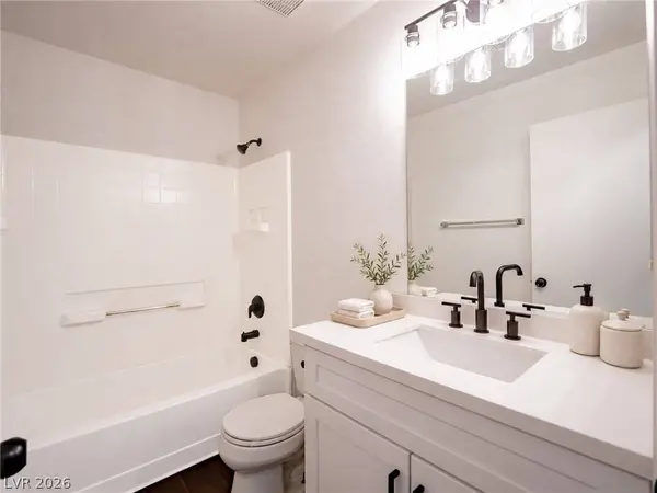 6524 Roundstone Bog AVE, Las Vegas, NV 89139