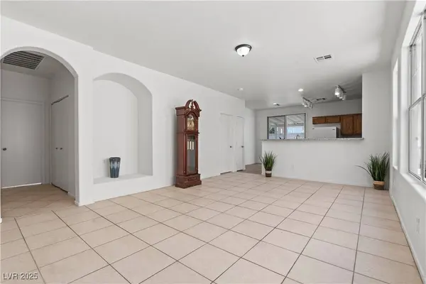 2633 Chin Cactus CT, Las Vegas, NV 89106
