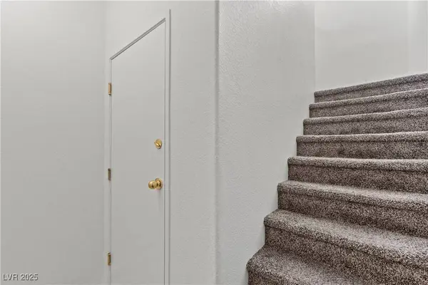 2596 Lazy Saddle DR, Henderson, NV 89002