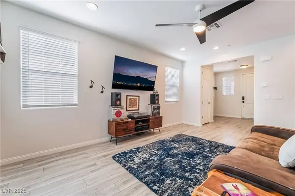 358 Mezzaforte ST, Henderson, NV 89011