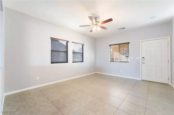 10256 Glacier Pool ST, Las Vegas, NV 89178