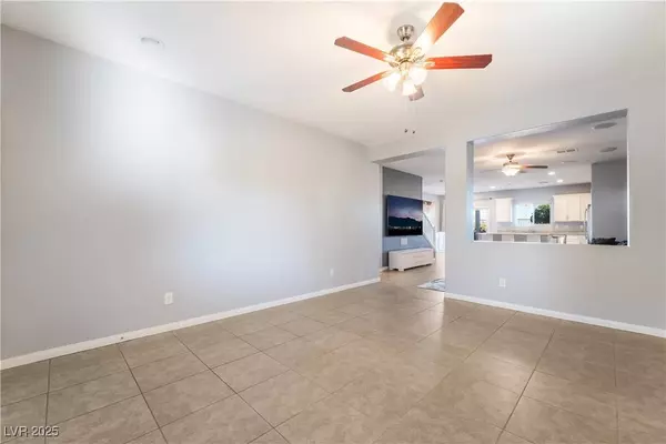 10256 Glacier Pool ST, Las Vegas, NV 89178