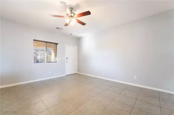 10256 Glacier Pool ST, Las Vegas, NV 89178