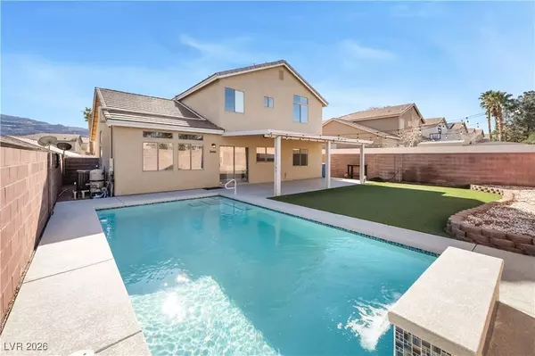 1108 Blitzen DR, Henderson, NV 89012