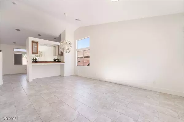 1108 Blitzen DR, Henderson, NV 89012