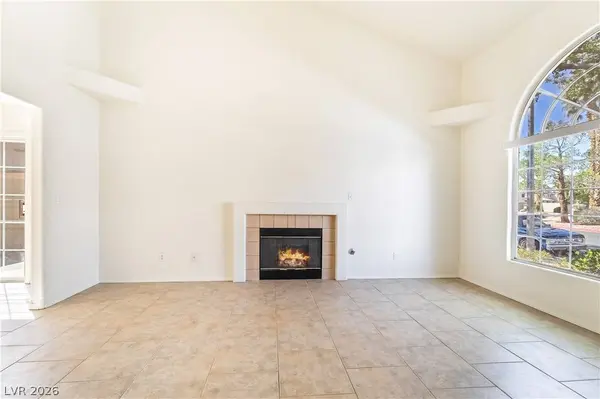 9680 Lame Horse DR, Las Vegas, NV 89123
