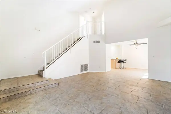 9680 Lame Horse DR, Las Vegas, NV 89123