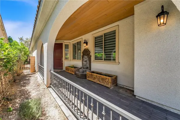 9335 Las Haciendas RD, Las Vegas, NV 89148