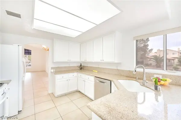3404 Evening Sun DR, Las Vegas, NV 89117
