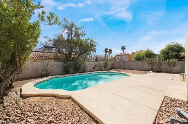 9882 Silver Chimes CT, Las Vegas, NV 89183
