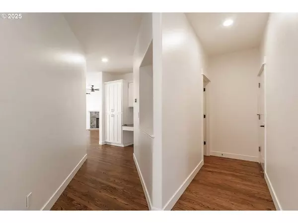 1236 51ST ST, Washougal, WA 98671