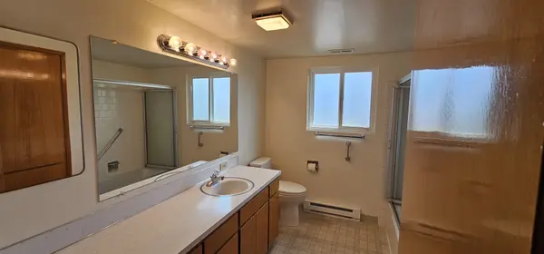 16055 SW QUEEN VICTORIA PL Portland, Or 97224,