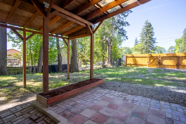 157 Rogers Rd, Silver Lake, WA 98645-9715