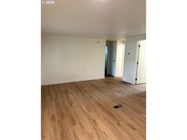 157 ROGERS RD, Silver Lake, WA 98645