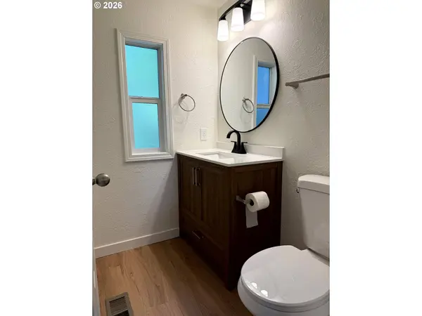 157 ROGERS RD, Silver Lake, WA 98645